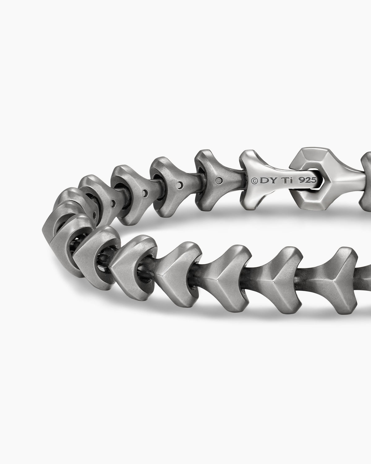David Yurman Mens Armory Link Bracelet in Anthracite Titanium with Sterling Silver, 9.5mm David Yurman Men’s