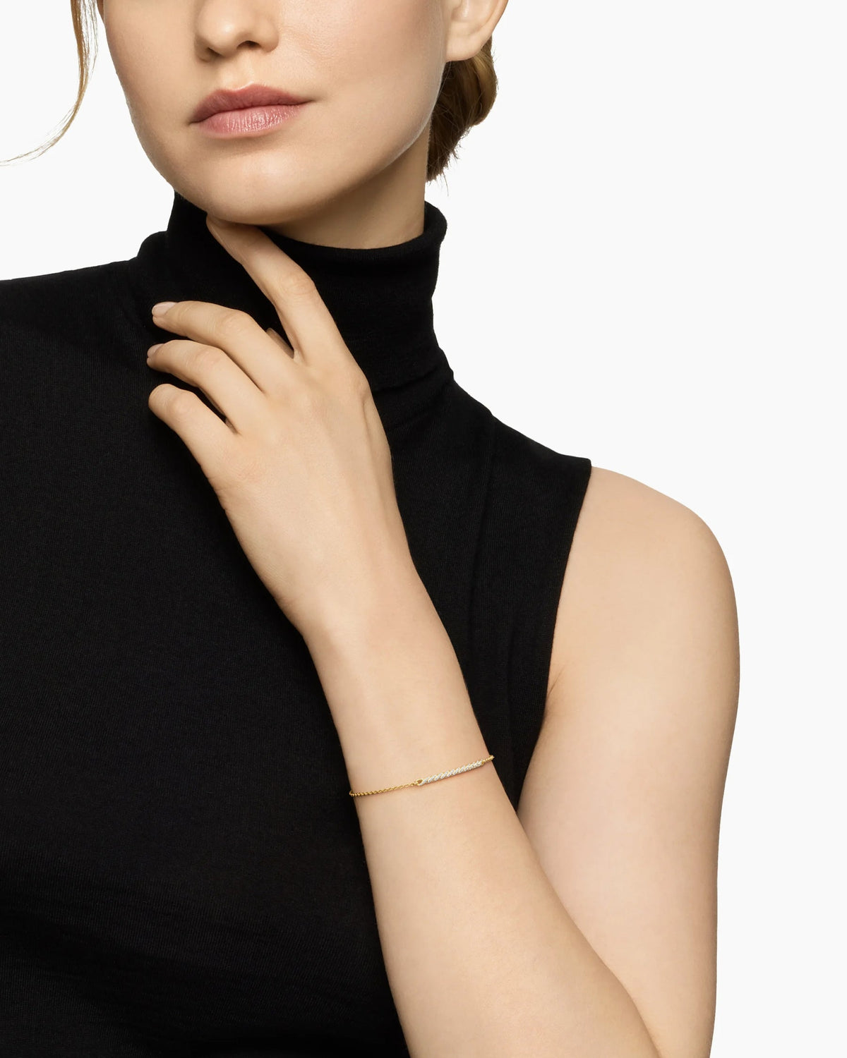 David Yurman Sculpted Cable Bar Chain Bracelet in 18K Yellow Gold with Diamonds, 2mm David Yurman Women’s