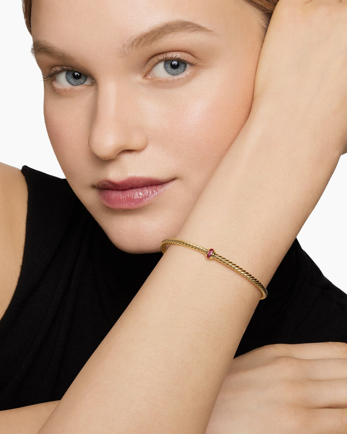 David Yurman Classic Cablespira Flex Station Bracelet in 18K Yellow Gold with Pavé, 3mm David Yurman Women’s